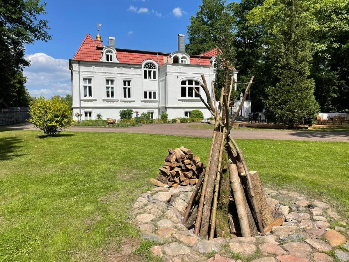 Jagdschloesschen Schwartow Hotel Boizenburg Luaran gambar