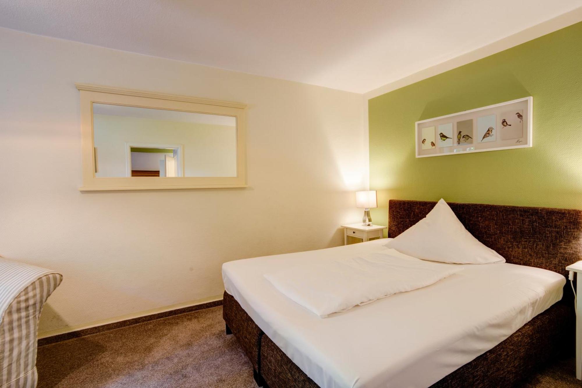 Jagdschloesschen Schwartow Hotel Boizenburg Luaran gambar